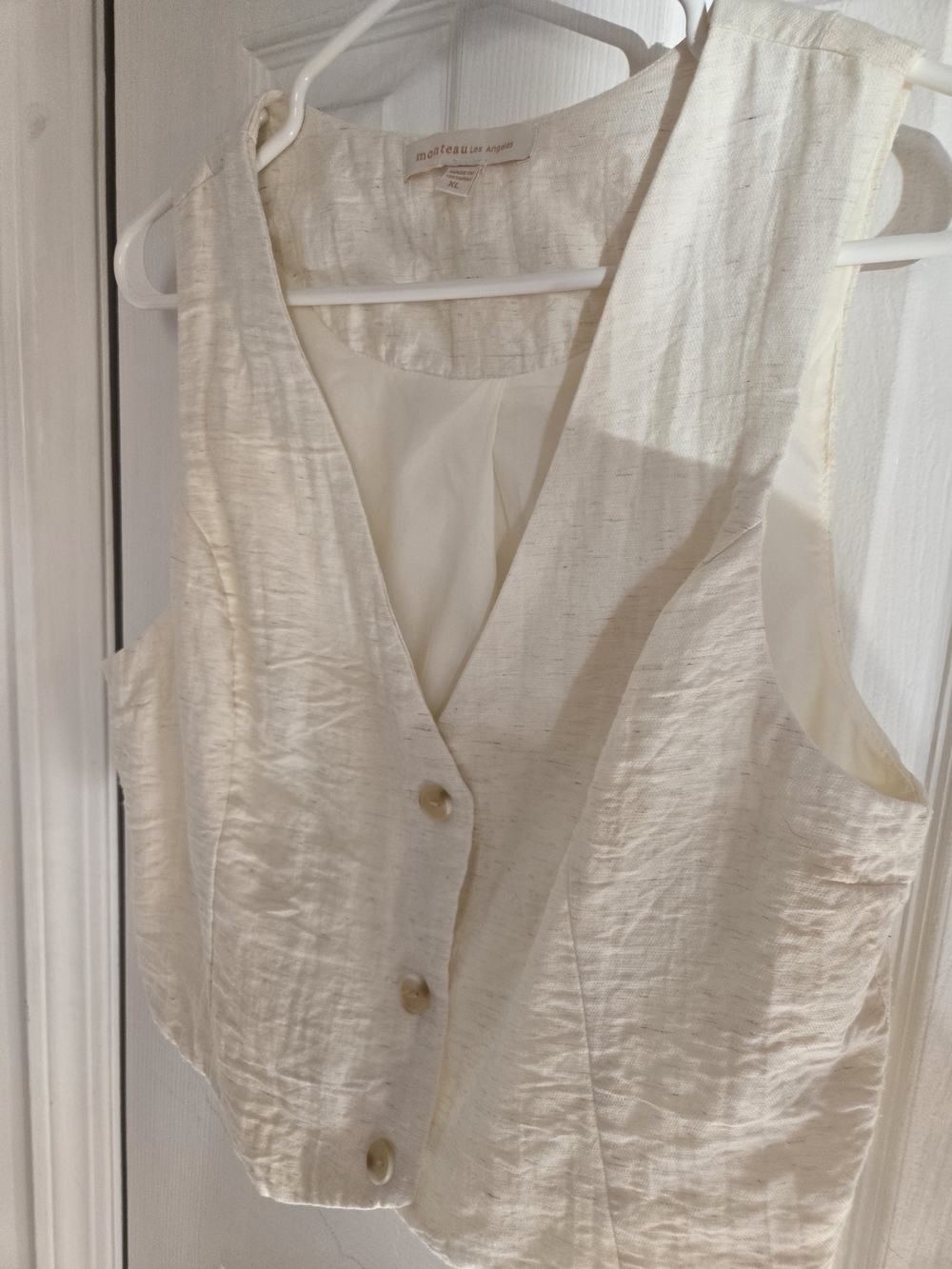 Monteau Sleeveless V-Neck Button Front Vest Top - Cream - Picture 11 of 11